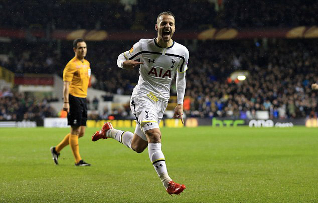 足球这项运动陪伴了我整个初高中，今天我十八岁了，...（十八岁这天，回望与足球同行的初高中岁月）