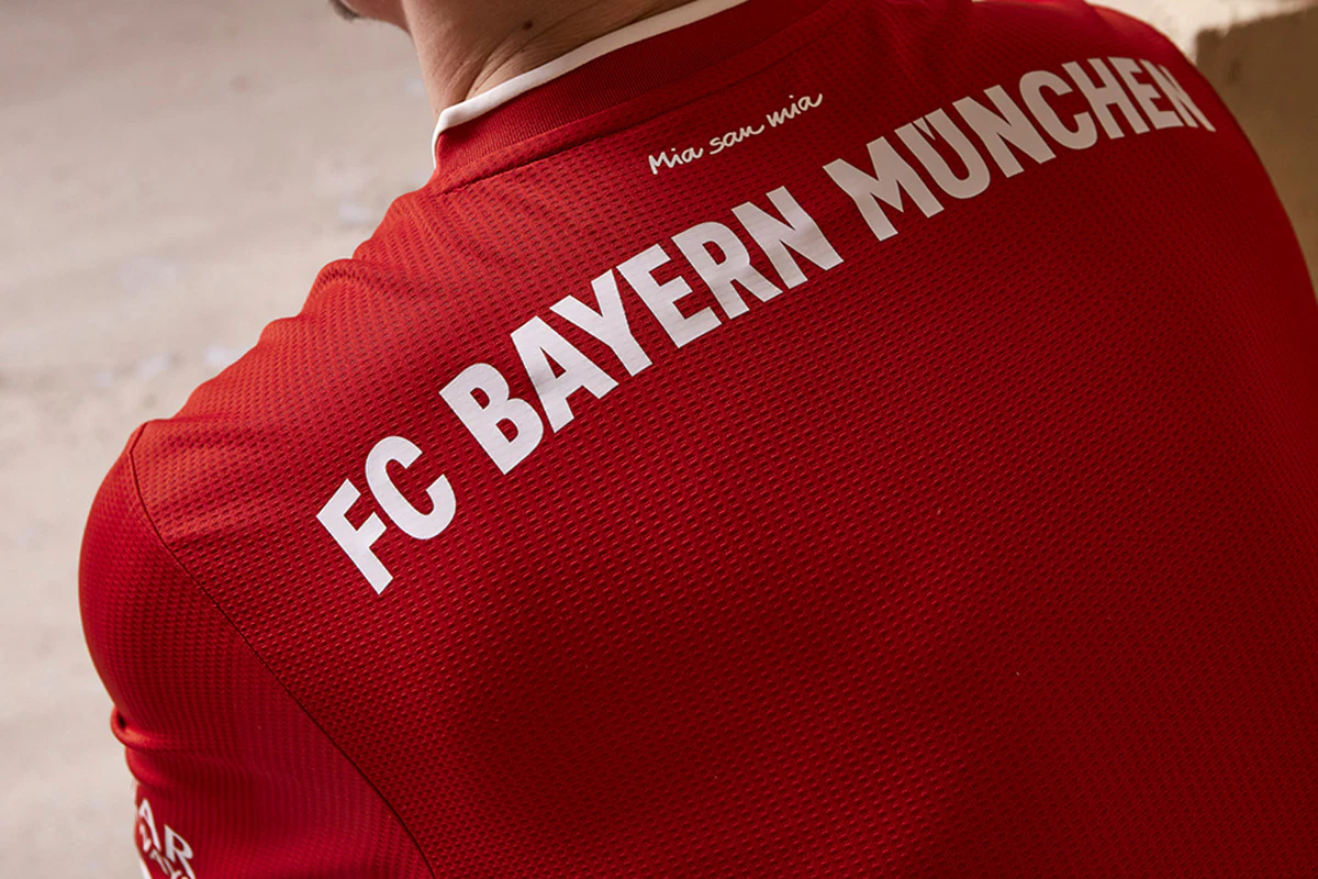 皇马近两个赛季欧冠联赛阶段已输5场，此前五个赛季小组赛共输5场（皇马近两季欧冠已负5场，前五季小组赛总计也只输5场）