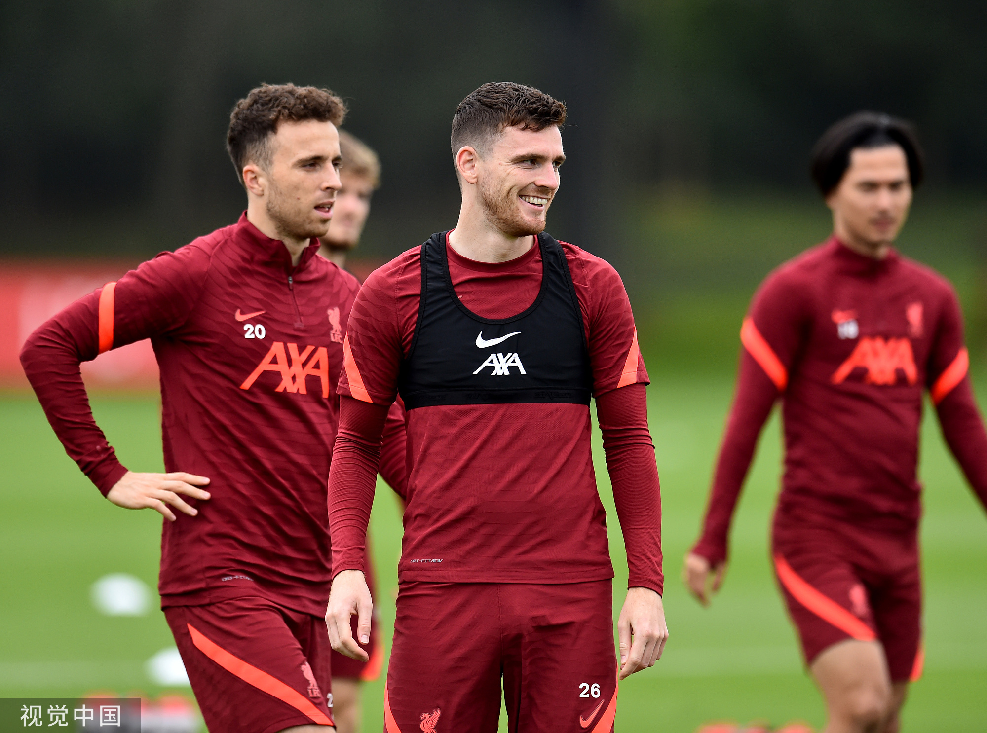 世体：罗克未能赢得解放者杯，巴萨错失协议中100万欧的奖金（世体：罗克无缘解放者杯冠军，巴萨无法拿到协议中的100万欧奖金）