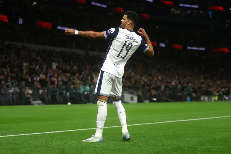 阿隆索：维尼修斯的事到此为止；明天的点球手是姆巴佩（阿隆索：维尼修斯话题就此打住，明日主罚点球者为姆巴佩）