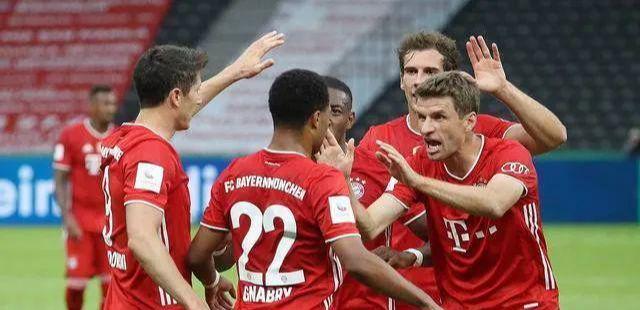 内维尔：顶级联赛中输球是正常现象，阿森纳不应因此慌乱（内维尔：顶级联赛失利属常态，阿森纳无需慌张）