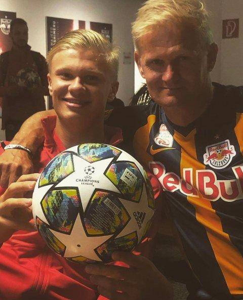 复出状态不错！库里首节6中4拿到10分（库里复出手感火热：首节6投4中拿下10分）