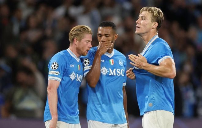 加斯佩里尼：罗马缺进球？谈冬窗为时过早，我专注于现有球员（加斯佩里尼：罗马火力不足？冬窗言之尚早，我只专注现有阵容）