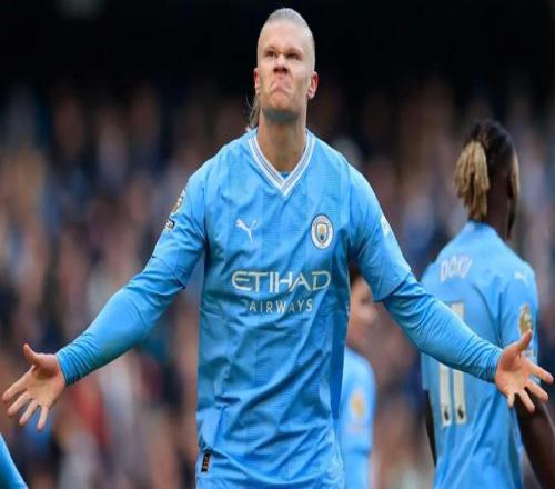 澳超前瞻：奥克兰FC中卫火线复出，喷气机联赛颓势难止（澳超前瞻：奥克兰FC后防核心及时归队，喷气机难扭颓势）