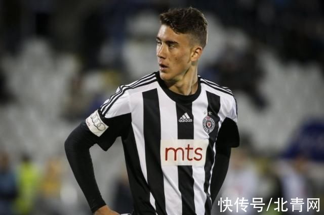 家庭内的足 家庭内的足